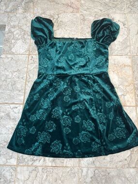 Francescas Green Tabitha Stretch Velvet Short Puff Sleeve Midi Dress Slit Sz XL